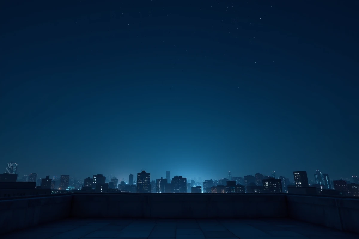 Ciel nocturne bleu profond au-dessus de la silhouette d'une ville, illustrant la nuance de bleu nuit du Top 7